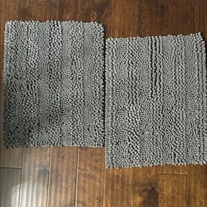 Gray Chenille Bath Mat Set